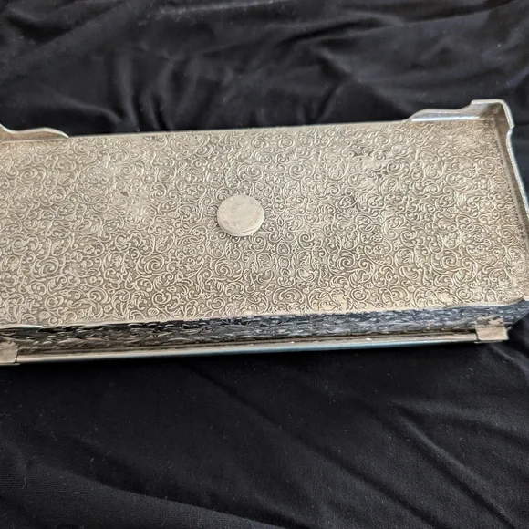 Beautiful Silver Decorative Jewelry/Trinket Box